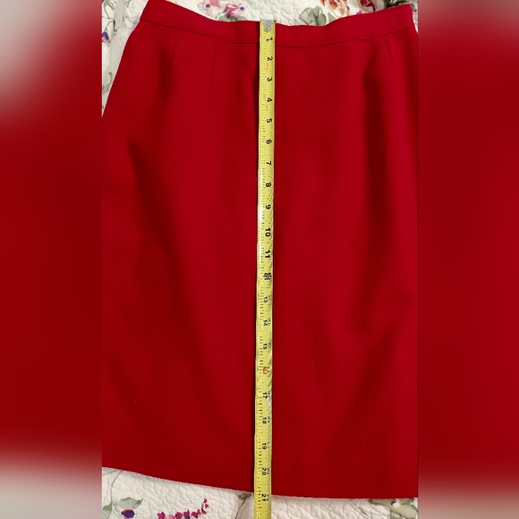 KASPER | 4P 1990s Vintage Deep Red 2PC Crepe Suit w/Skirt. Fully lined. - Picture 10 of 11